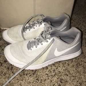 Nike tennis shoes